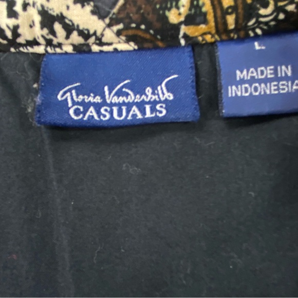 Woman’s Gloria Vanderbilt Casuals quilted paisley print vest size L - Picture 3 of 4